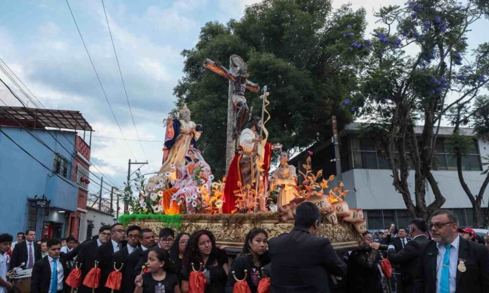 Solemne cortejo procesional del Cristo Negro del Santuario de Guadalupe