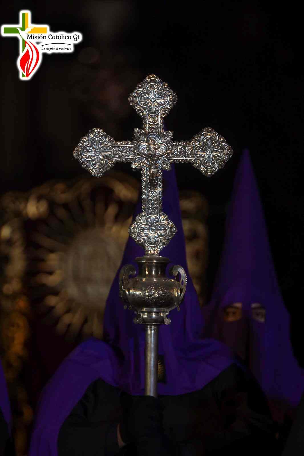 Viacrucis del Niño Nazareno de la Demanda de la iglesia La Merced, zona 1